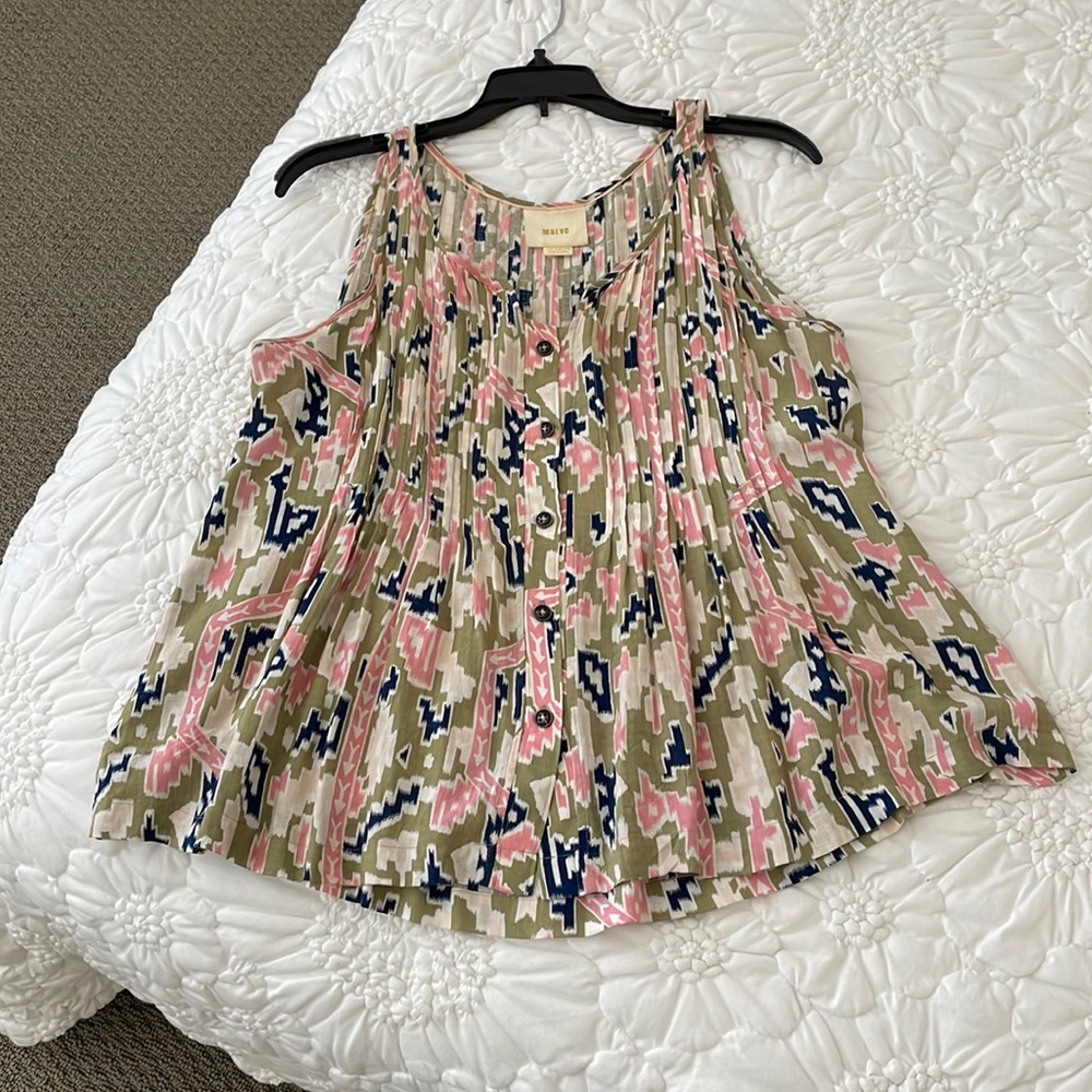 Maeve top from Anthropologie. In great condition.